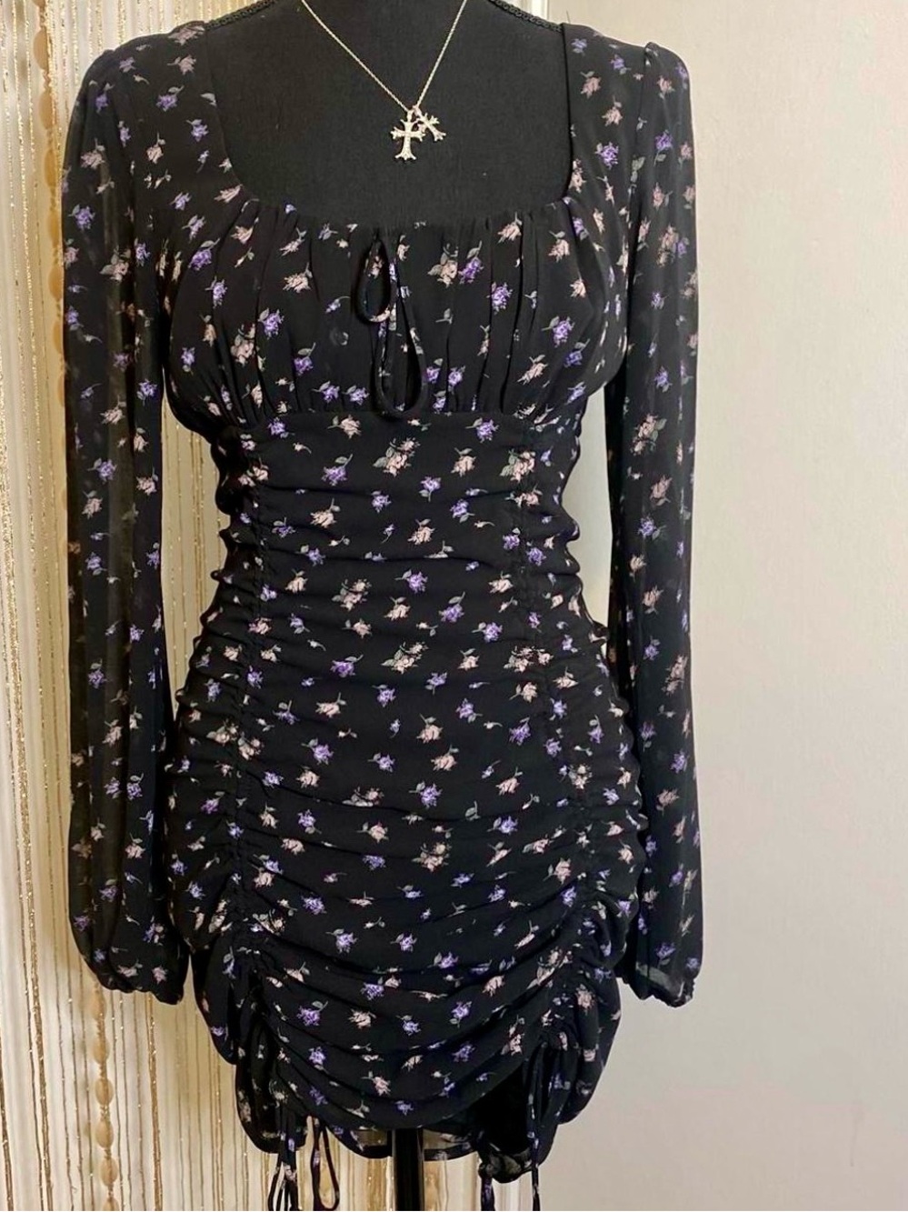 Cotton Candy LA Black Floral Ruched Mini Dress Size Small EUC